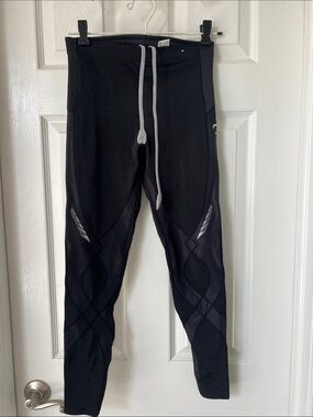 Women's CW-X Black Performance Compression Tights, Size M